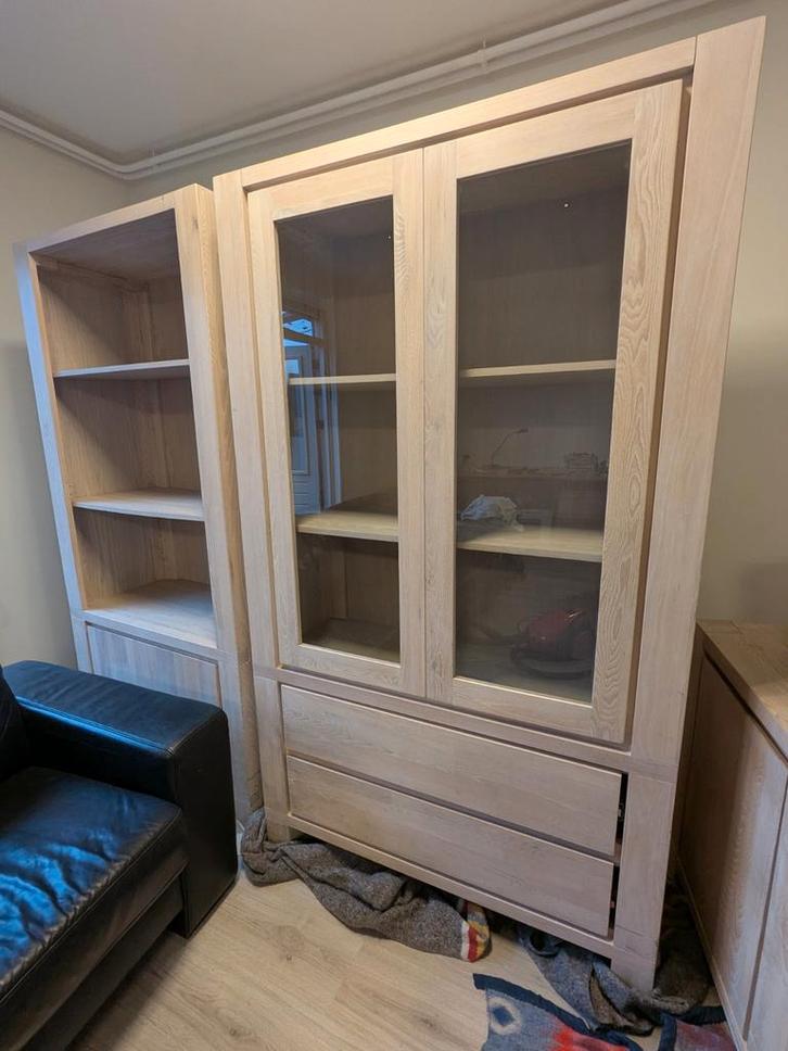 Wit Eikenhouten Set Vitrinekast Boekenkast Dressoir
Netjes, Huis en Inrichting, Kasten | Vitrinekasten, Gebruikt, Met lade(s)