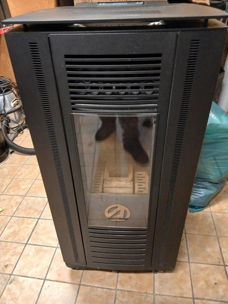 Artel elite pelletkachel gebruikt 7kw, Huis en Inrichting, Kachels, Zo goed als nieuw, Pelletkachel, Overige brandstoffen, Ophalen of Verzenden