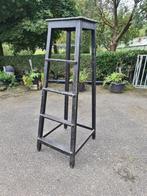 Brocante landelijke trap pilaar planten tafel zwart nu €150, Ophalen