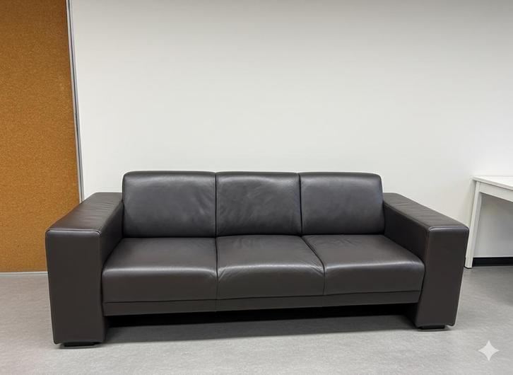 Lederen Driepersoonsbank - Strak Design, Huis en Inrichting, Banken | Bankstellen, Zo goed als nieuw, Rechte bank, Driepersoons