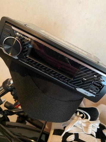 Auto radio beschikbaar voor biedingen