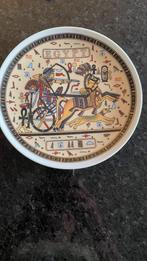Prachtig Egyptisch bord met mooie beschildering, Antiek en Kunst, Antiek | Porselein, Ophalen of Verzenden
