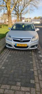 Opel Vectra 2.2 16V GTS AUT 2006 Grijs, Auto's, 715 kg, Origineel Nederlands, Te koop, Zilver of Grijs