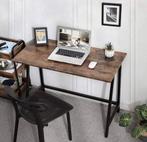 Desk/ Bureau, Huis en Inrichting, Bureaus, Ophalen, Zo goed als nieuw