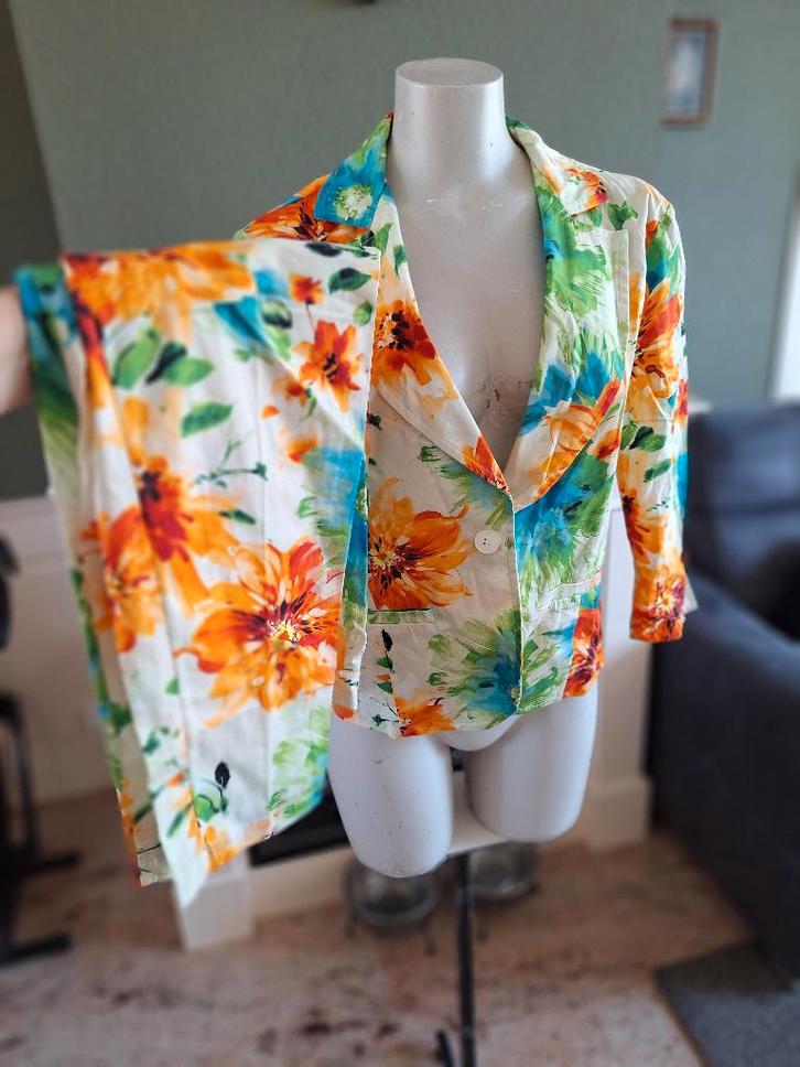 Sandro Ferrone pak blazer capri IT 46 NL 42 in topstaat, Kleding | Dames, Jasjes, Kostuums en Pakken, Zo goed als nieuw, Kostuum of Pak