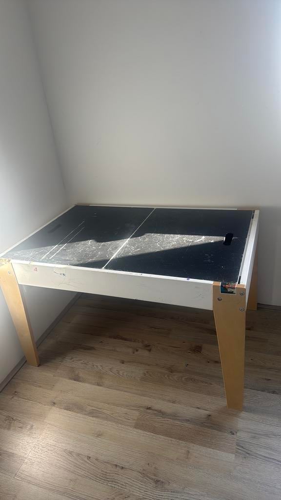 Kindertafel, Ophalen of Verzenden, Zo goed als nieuw