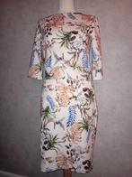 Mooi jurkje, Musthaves by Elja!, Beige, Musthaves by Elja, Ophalen of Verzenden, Zo goed als nieuw