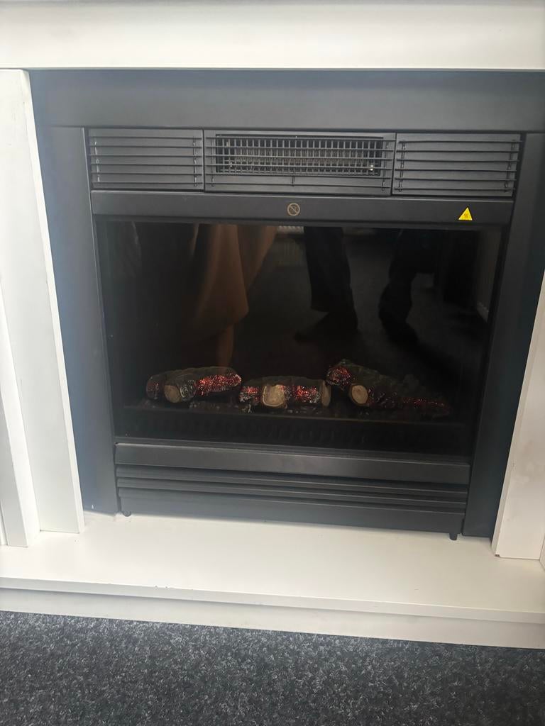 Sfeervolle Schouw met Elektrische Haard, Ophalen of Verzenden, Zo goed als nieuw, Vrijstaande haard, Elektrische haard