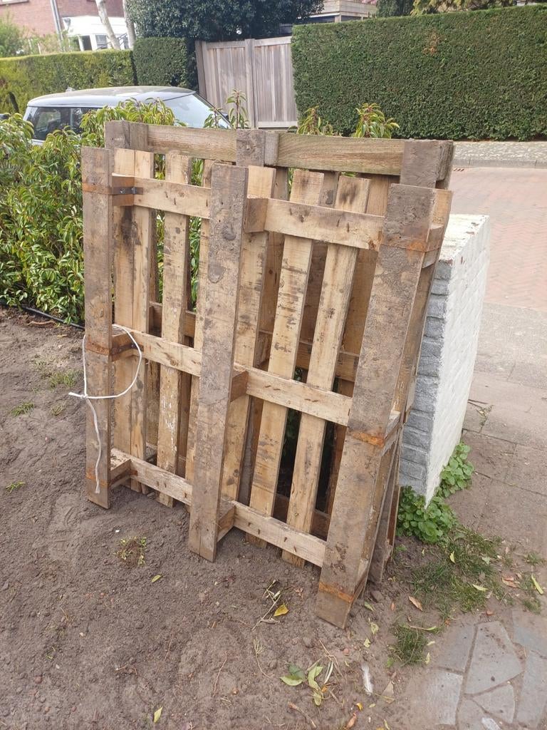 2 pallets gratis af te halen!, Doe-het-zelf en Verbouw, Hout en Planken, Ophalen