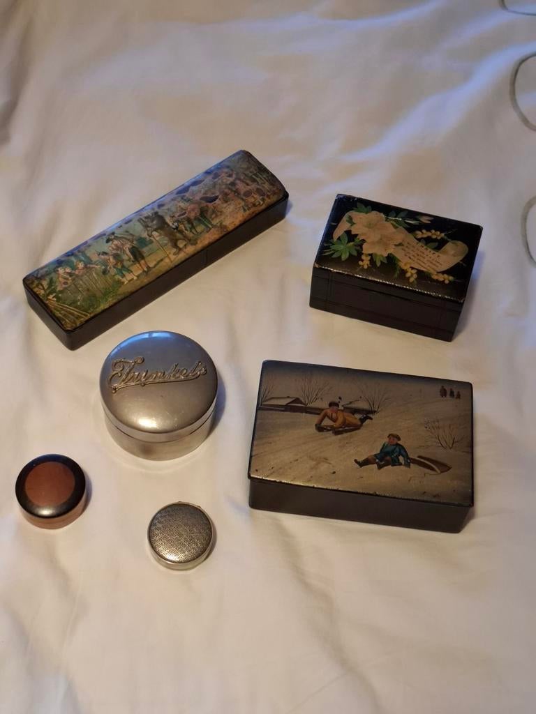 Antieke (pillen)Doosjes & Vingerhoedjes Collectie, Ophalen of Verzenden