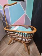 Ouderwets baby bedje (gebruikt als poppenbedje), Ophalen, Gebruikt, Babypop