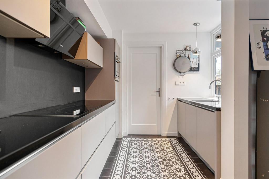 Nobilia complete keuken incl.apparatuur en garantie!!!!!!!!, Wit, Dubbelwandige keuken, Ophalen of Verzenden, Zo goed als nieuw