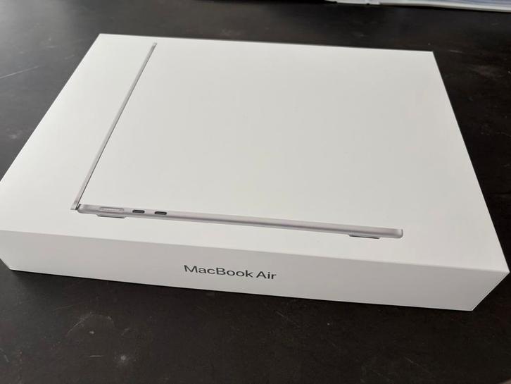 APPLE MacBook Air nieuw geseald 15 inch M5 Zilver, Computers en Software, Apple Macbooks, Zo goed als nieuw, MacBook Air, 15 inch