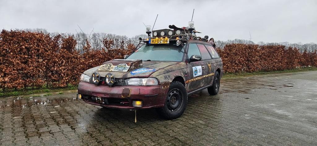 Subaru Legacy 4x4 “Mad Max” | Ratlook carbage run  | Uniek, 1994 cc, Metallic lak, Stof, 4 cilinders