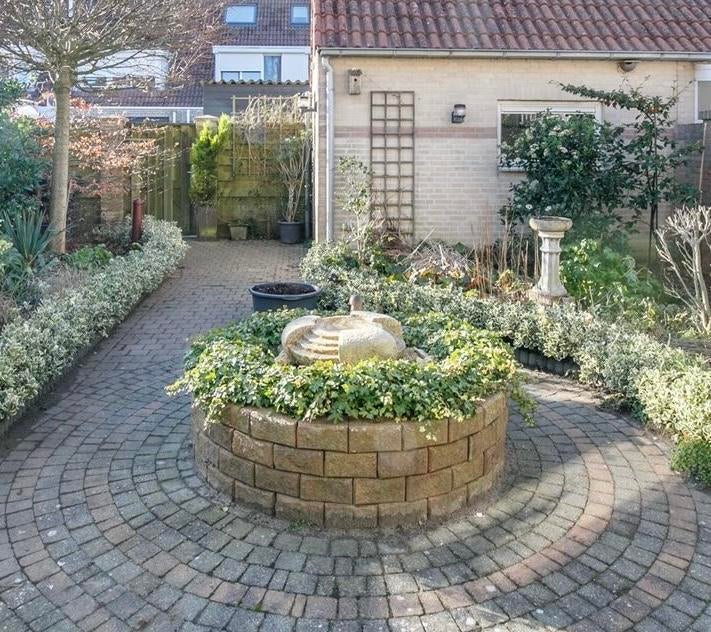 Tuinfontein met werkende pomp - Ø 130 cm, Ophalen, Gebruikt, Graniet, Fontein