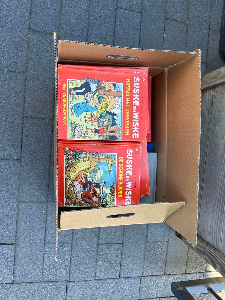 Doos vol boeken en dvd's: van kinder- tot volwassenboeken, Ophalen, Gelezen, Verschillende onderwerpen