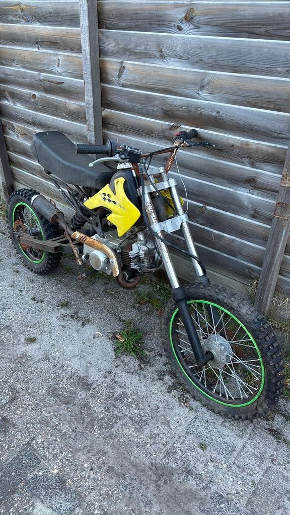 Pitbike loop/sloop, Ophalen, Zo goed als nieuw, Pitbike