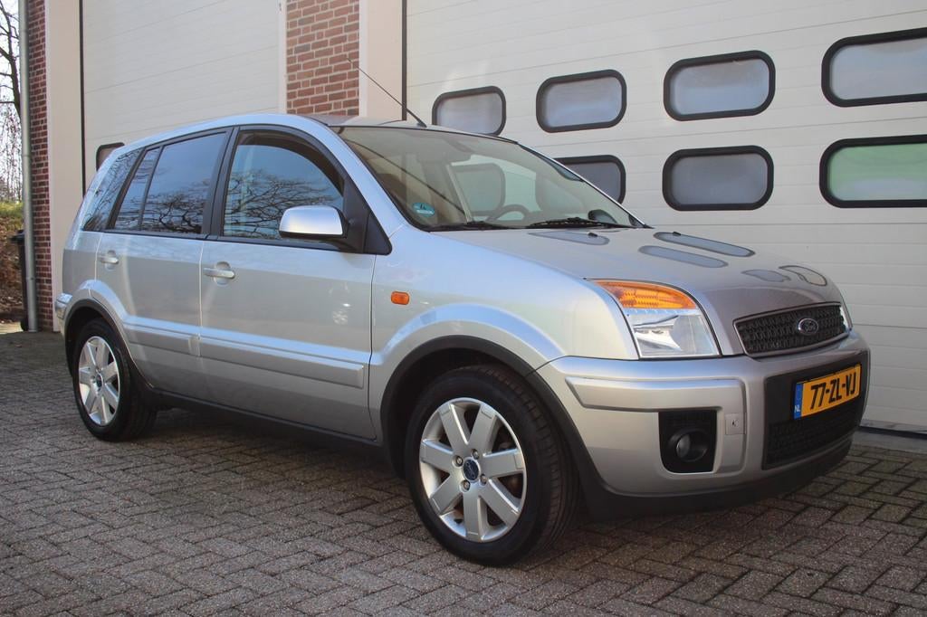 Ford Fusion 1.6-16V Futura 5-Deurs * Automaat / Trekhaak / N, Auto's, 1596 cc, Gebruikt, Zwart, 1064 kg