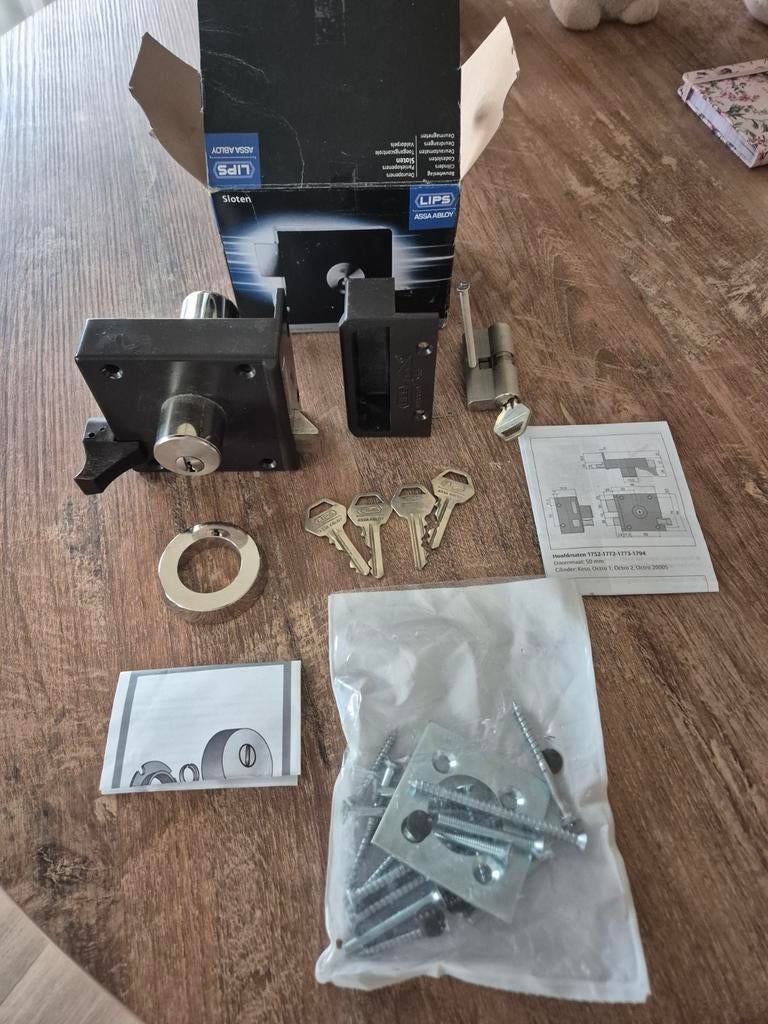 Oplegslot 1753-1 lips met gelijksluitende cilinder, Ophalen of Verzenden, Rvs, Slot