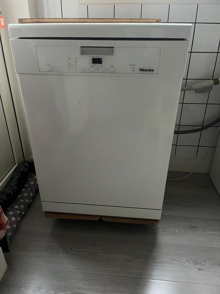 Miele vaatwasser vrijstaand, Witgoed en Apparatuur, Vaatwasmachines, Ophalen, Minder dan 85 cm, Energieklasse A of zuiniger, Zo goed als nieuw