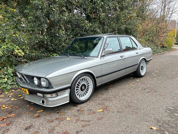 BMW 520i    Alpina Look   1987, Auto's, BMW, Particulier, 5-Serie, Centrale vergrendeling, Elektrische buitenspiegels, Lichtmetalen velgen
