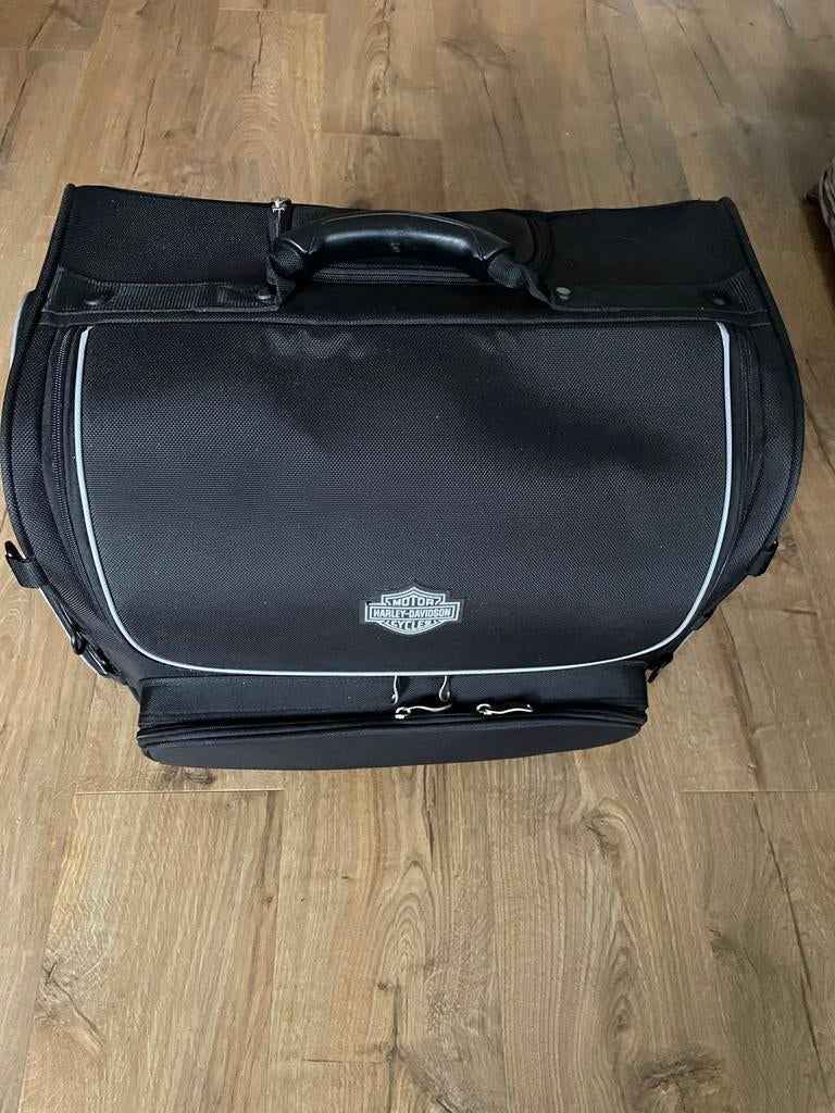 Mooie functionele Harley trolley motor tas met regenhoes, Motoren, Onderdelen | Harley-Davidson, Ophalen of Verzenden, Gebruikt