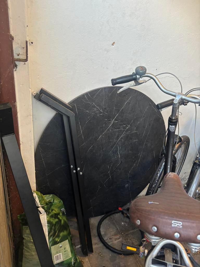 Gratis af te halen tafelpoten en tafelblad, Ophalen, Gebruikt