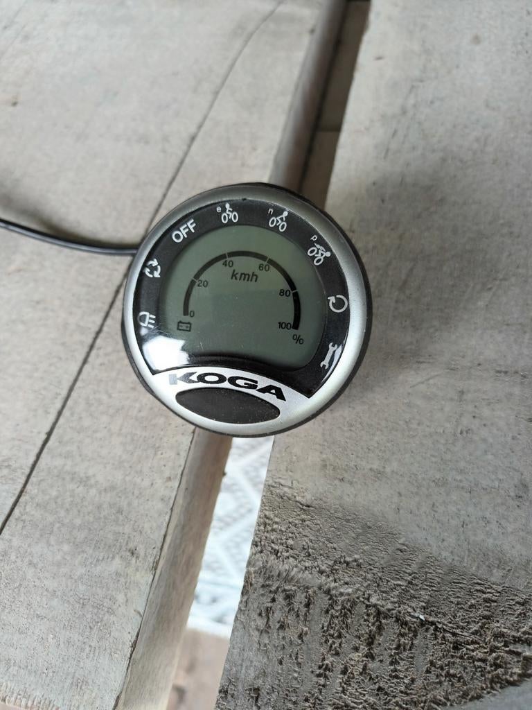 Koga fietscomputer/display voor e-bike, Fietsen en Brommers, Fietsaccessoires | Fietscomputers, Ophalen of Verzenden, Snelheidssensor