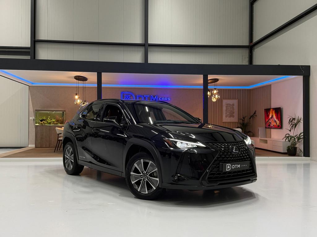Lexus UX 300e Business 54 kWh Led Leder Memory Carplay Clima, Auto's, Lexus, Gebruikt, LED verlichting, 204 pk, SUV of Terreinwagen