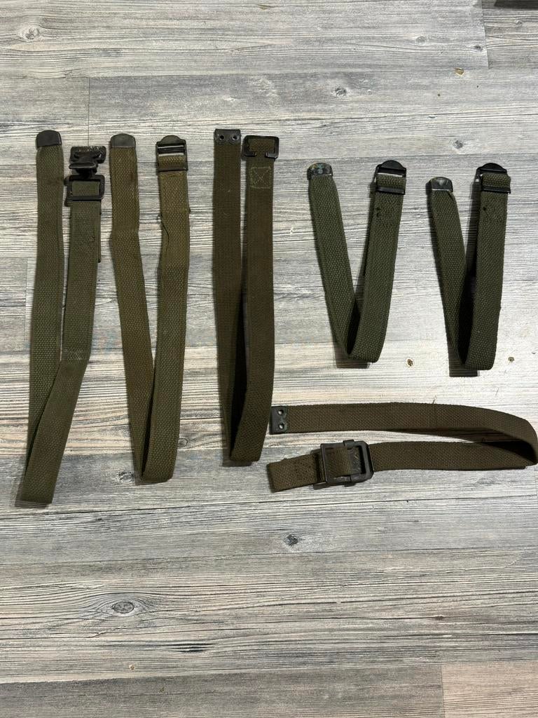 Amerikaanse utility straps ww2 en na-oorlogs, Ophalen of Verzenden, Landmacht, Amerika, Overige typen