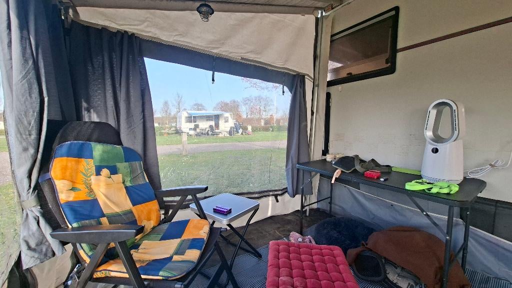 Caravans And Camping Chamail