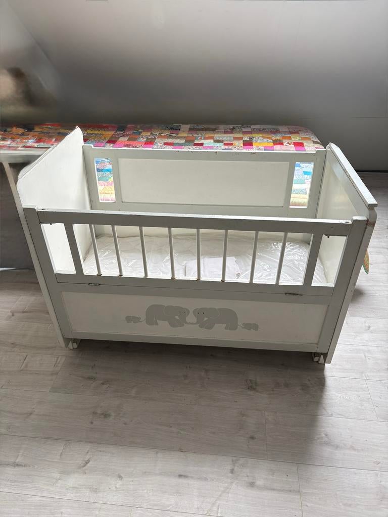 Kinderledikant met lattenbodem, incl. matras en hoeslaken, Ophalen, Gebruikt, Ledikant