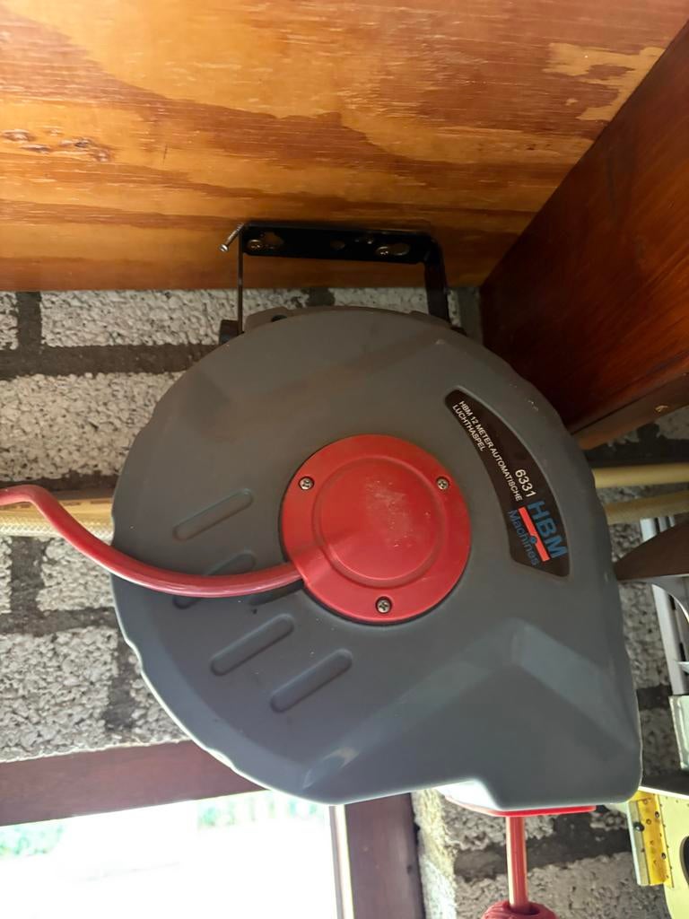 HBM 12 Meter Automatische Luchthaspel - Nieuwstaat, Doe-het-zelf en Verbouw, Compressors, Ophalen of Verzenden, Zo goed als nieuw