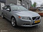 Volvo V70 2.0T 203pk H6 R-Edition Navi Volleder Trekhaak PDC, Auto's, Volvo, Euro 5, 1800 kg, 4 cilinders, Navigatiesysteem