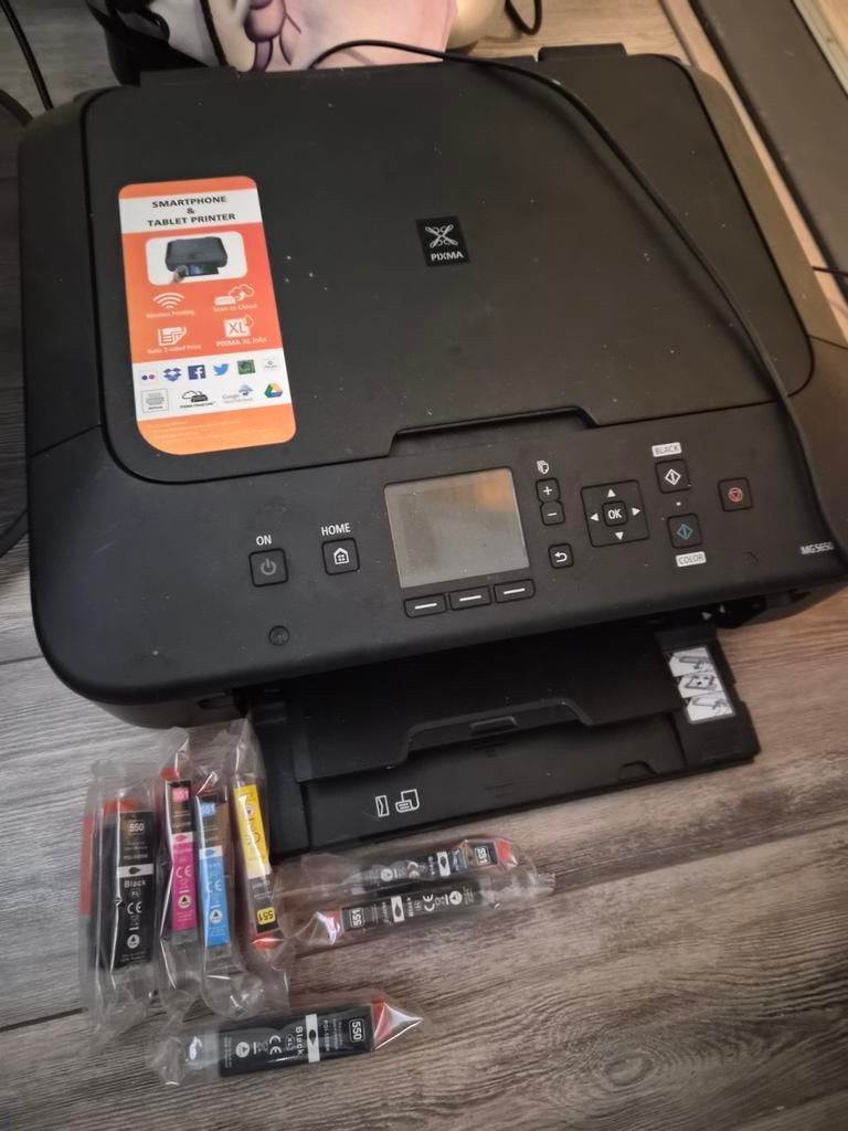 Canon Pixma printer met veel nieuwe inktpatronen, Kleur printen, Gebruikt, Canon, Inkjetprinter