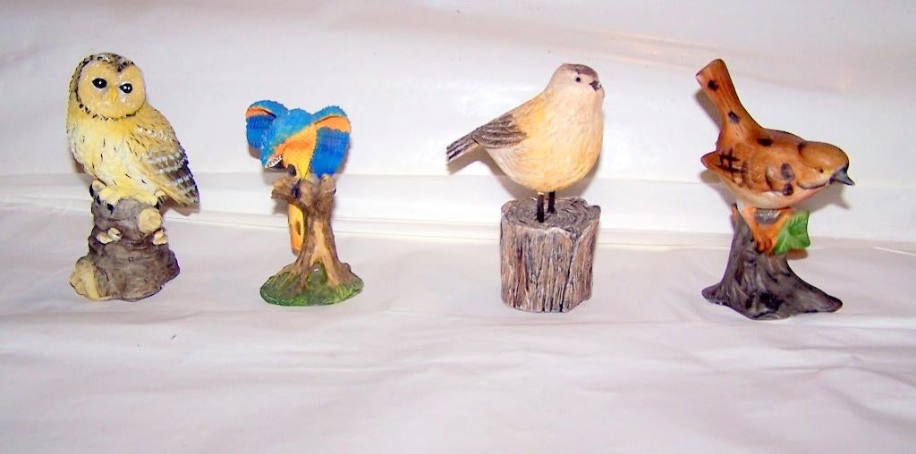 4 mooie vogelbeeldjes. Nwst., Verzamelen, Beelden en Beeldjes, Ophalen of Verzenden, Zo goed als nieuw, Dier