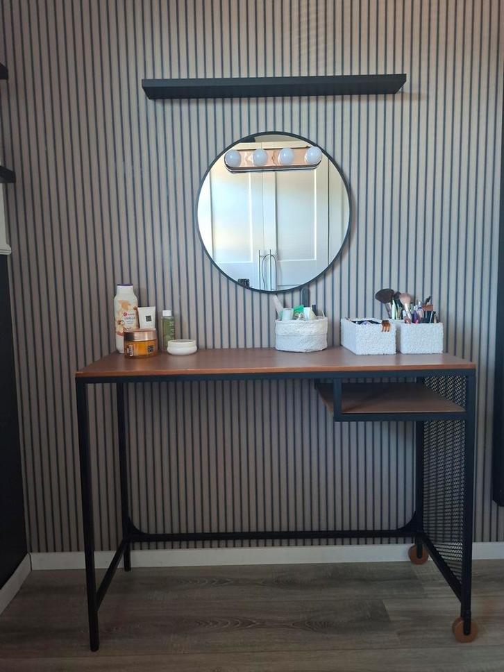 Ikea bureau, Huis en Inrichting, Bureaus, Gebruikt, Ophalen