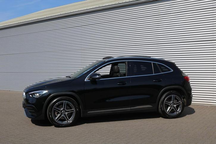 Mercedes-Benz GLA 250 4MATIC AMG Line (Panoramadak Sportlede, Auto's, Mercedes-Benz, Bedrijf, Te koop, GLA, 4x4, ABS, Achteruitrijcamera