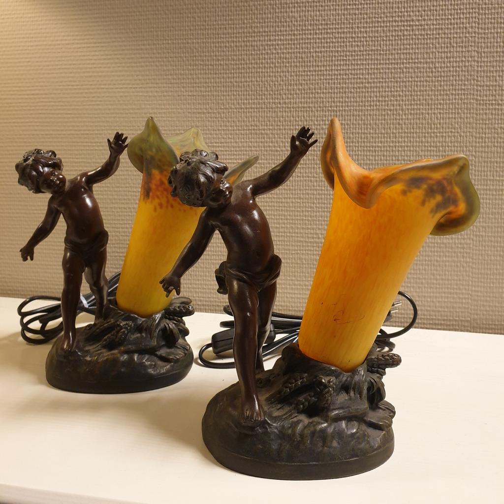 2 X GAVE TAFEL LAMPEN AUGUSTE MOREAU STYLE., Antiek en Kunst, Antiek | Lampen, Ophalen