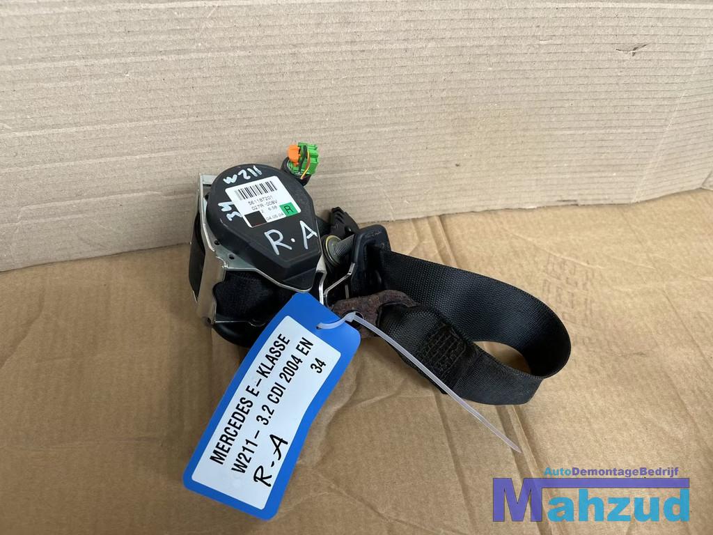 MERCEDES E-KLASSE W211 Rechts achter gordel 2002-2008, Gebruikt, Mercedes-Benz AG, Mercedes-Benz, Ophalen of Verzenden