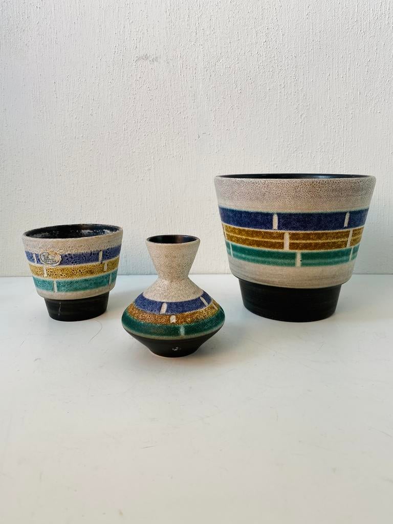 Bay Keramik bloempotten en vaasje , jaren 70, Gebruikt, Duitsland, Rond, Binnen