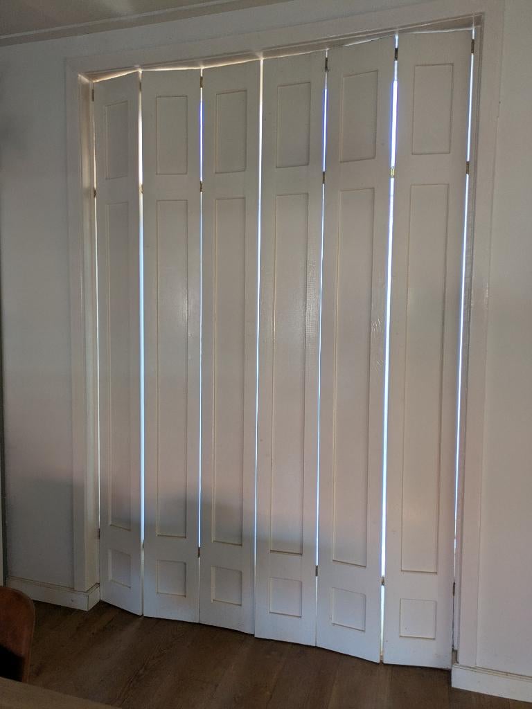 Houten vouwdeur/zonwering (6x: 257cm h x 28cm b per stuk), Doe-het-zelf en Verbouw, Deuren en Horren, Ophalen, 120 cm of meer
