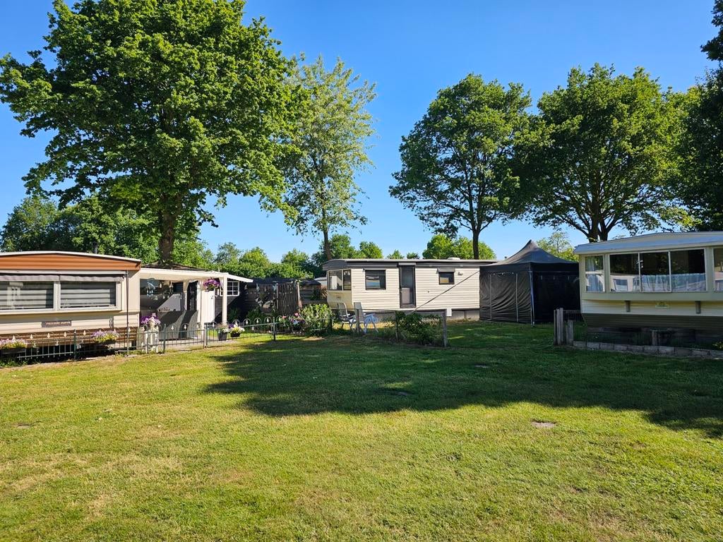 Instapklare sta-caravan met 2 slaapkamers, airco & inboedel, Caravans en Kamperen, Stacaravans