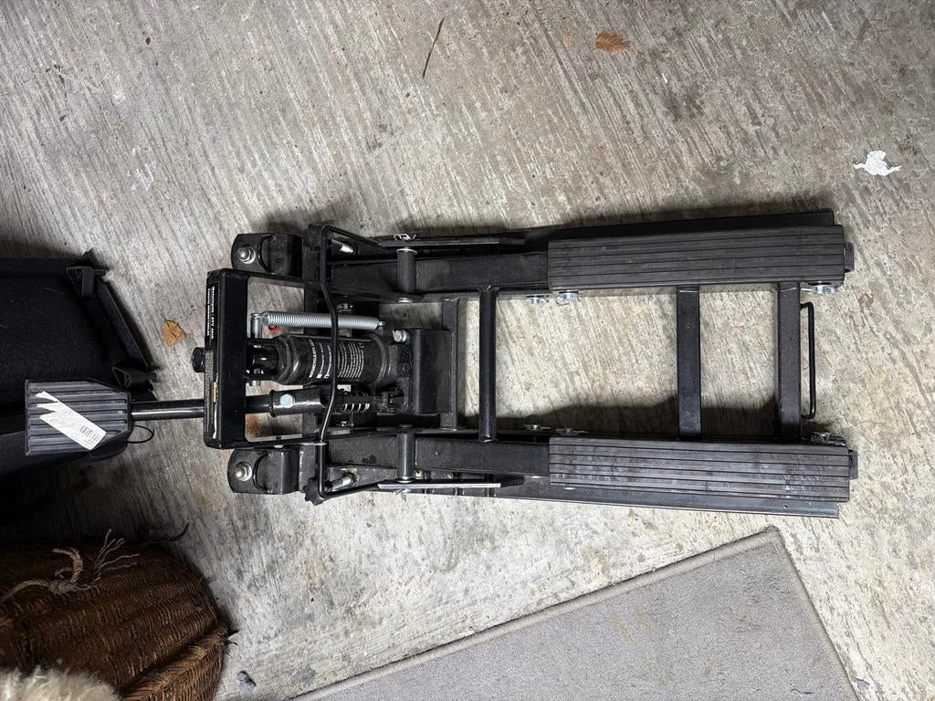 Motorlift voor zware motoren, Motoren, Ophalen, Zo goed als nieuw