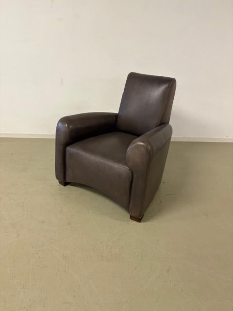 Fauteuil in grijs / bruin rundleer, Huis en Inrichting, Fauteuils, Ophalen, Gebruikt, Ambachtelijk / Modern, 75 tot 100 cm