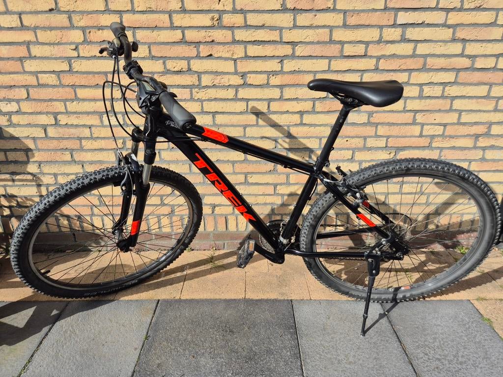 Trek Marlin 4 - 29 inch mountainbike, Gebruikt, Velgrem, Trek, Ophalen