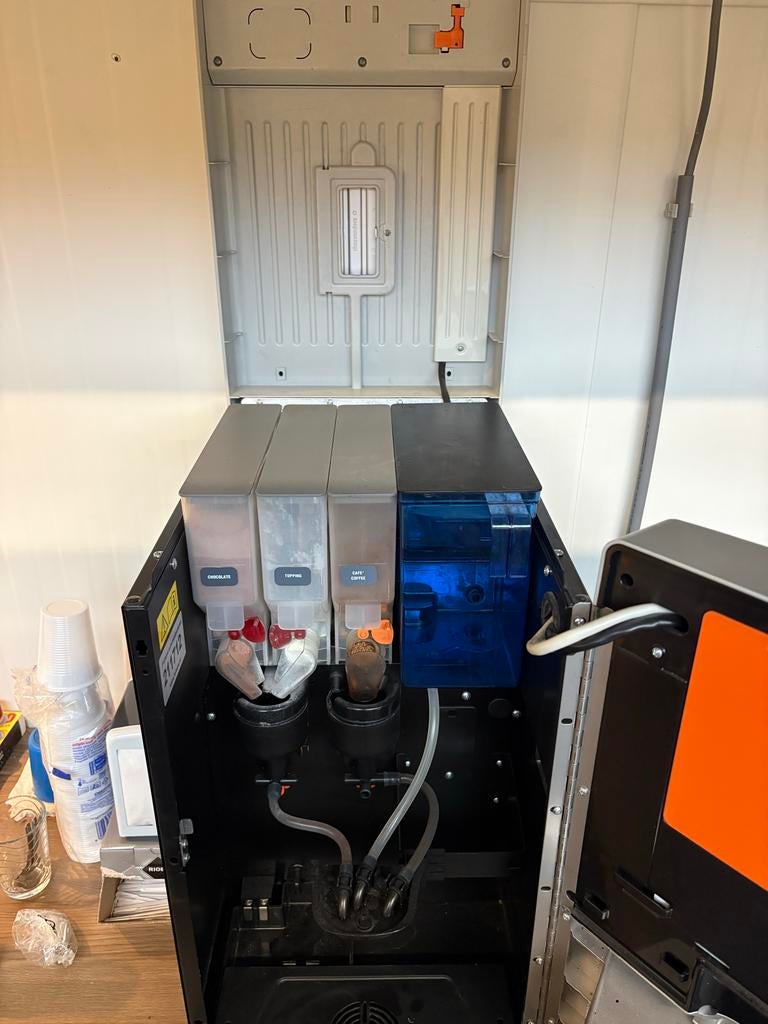 Fortune Coffee Vivaci Koffiemachine - Diverse Dranken, Witgoed en Apparatuur, Afneembaar waterreservoir, Gebruikt, 10 kopjes of meer