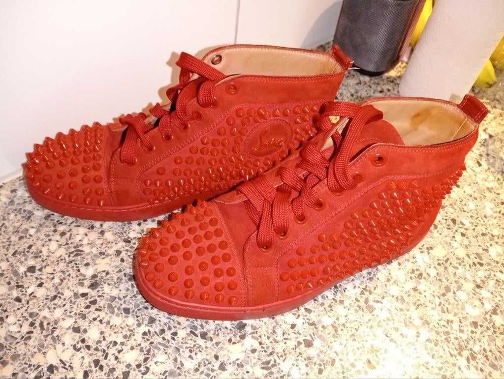 MOET WEG ZSM Louboutin sneakers met rode spikes, maat 37, Verzenden, Rood, Sneakers of Gympen, Zo goed als nieuw