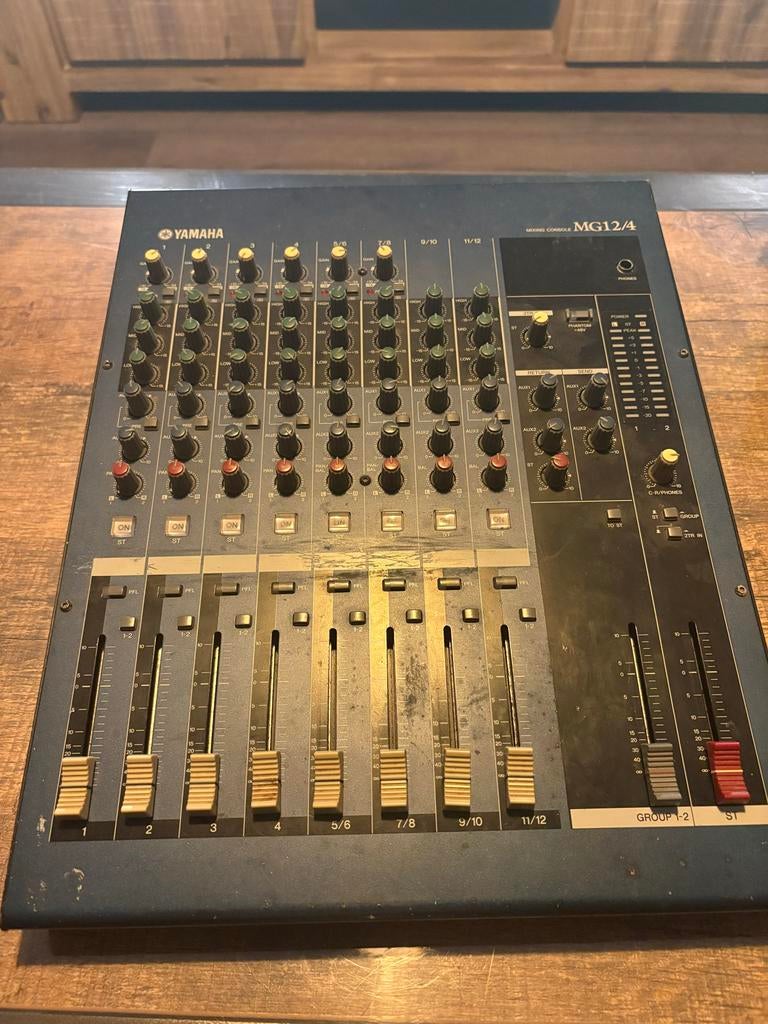 Yamaha MG12/4 Mengpaneel - Gebruikt, Muziek en Instrumenten, Mengpanelen, Gebruikt, 10 tot 20 kanalen, Microfooningang, Ophalen of Verzenden