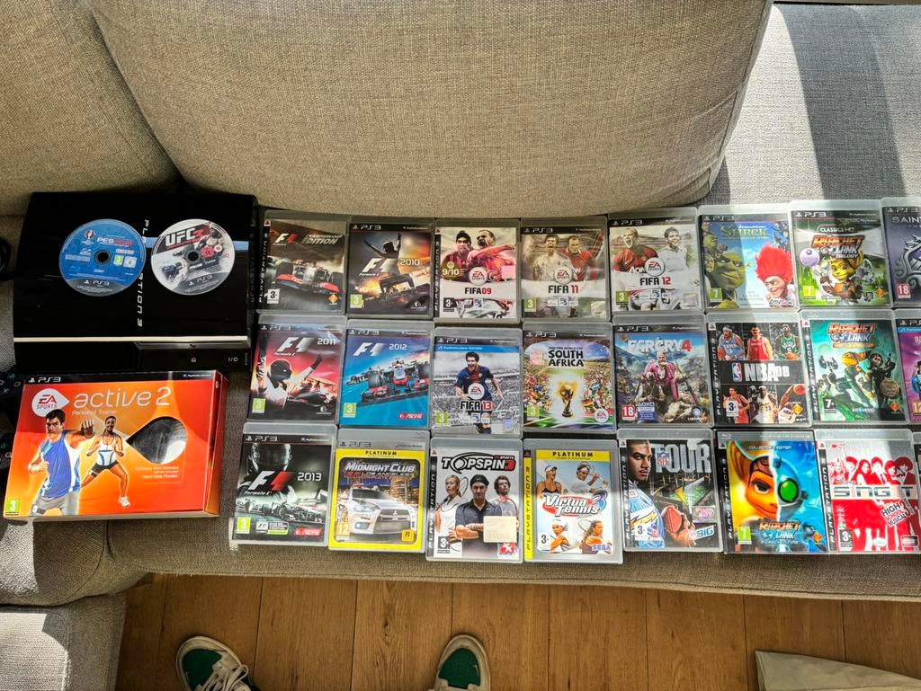 Playstation 3 met 28 Games PS3, Spelcomputers en Games, Games | Sony PlayStation 3, Ophalen of Verzenden, Gebruikt, Eén computer